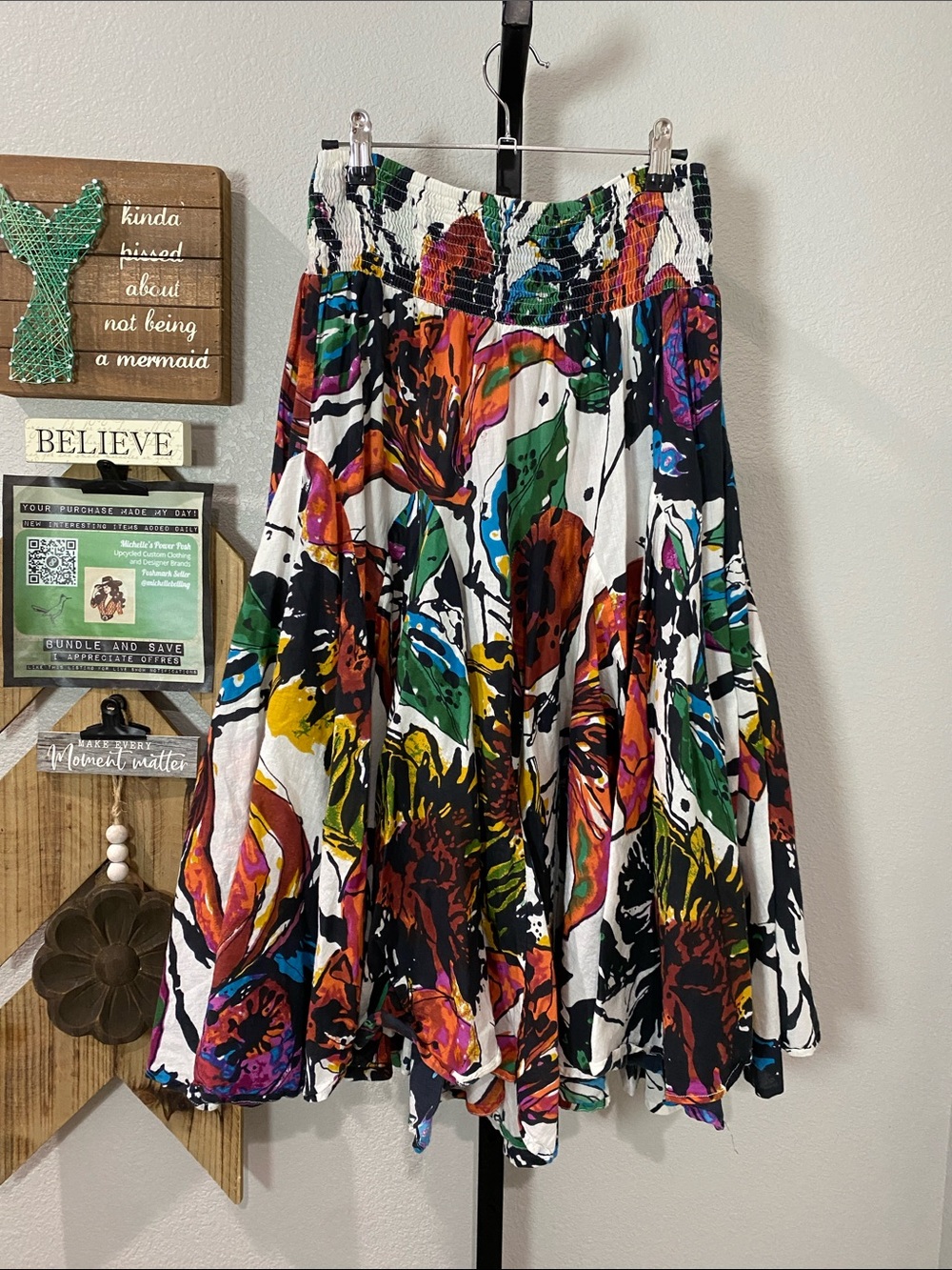 Dress Barn Multicolor Floral Circle Skirt with Smocked Waist w15-16 L28-32